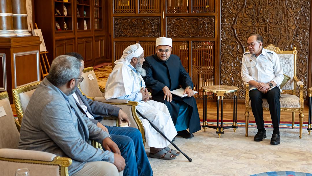 الددو ورئيس وزراء ماليزيا 1_20260423004139.jpeg